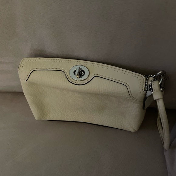 Coach Wristlet - Picture 4 of 5